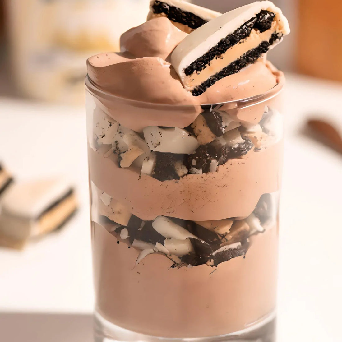 Copo de Chocolate Cremoso com Cookies