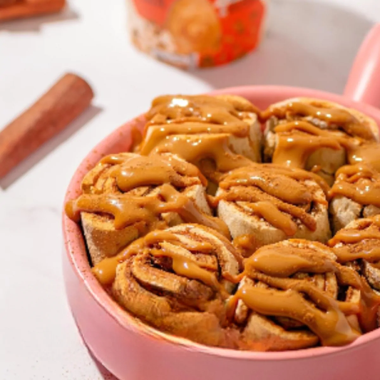 Cinnamon Roll com Doce de Leite Fit